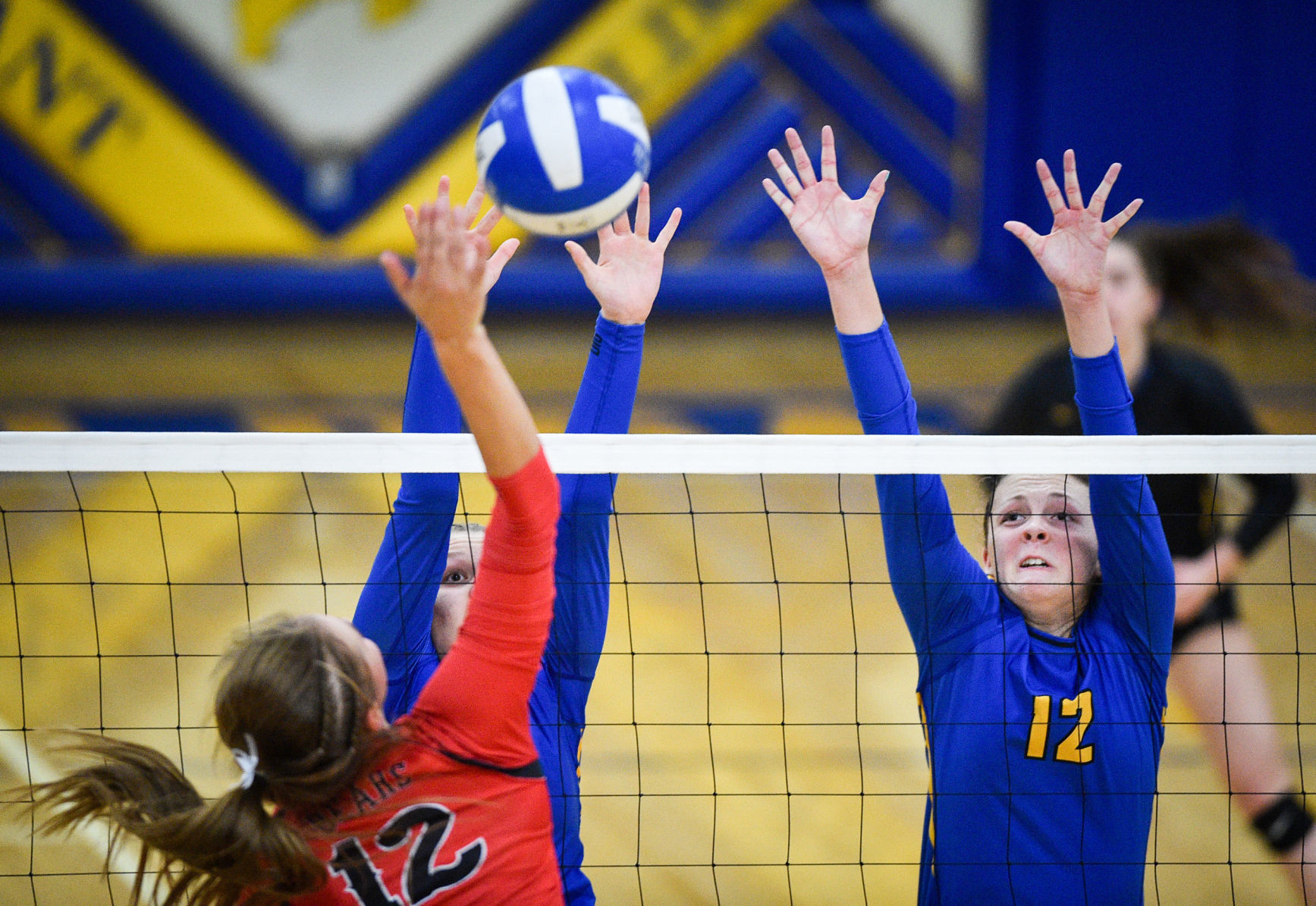 110519-qct-spt-wilton-vball-028a.jpg